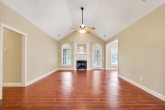 614 Greene Dr in Lebanon, TN - Foto de edificio - Building Photo