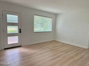 3859 Via De La Reina in Jacksonville, FL - Building Photo - Building Photo