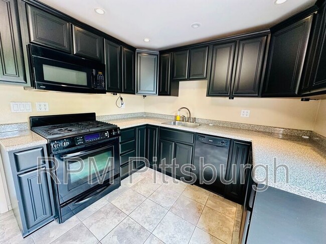 property at 419 Woodland Rd