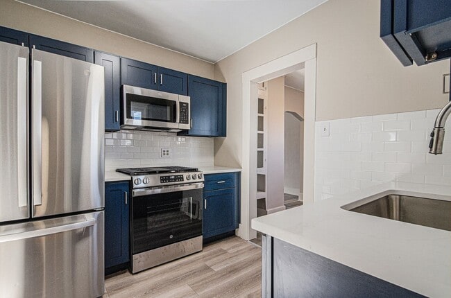 3200 S Bannock St in Englewood, CO - Building Photo - Building Photo