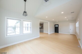 59 Watchung Plaza in Montclair, NJ - Foto de edificio - Building Photo