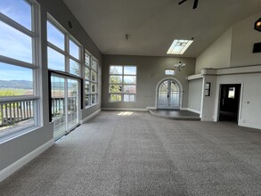 3747 Trinity St in Eureka, CA - Building Photo - Building Photo