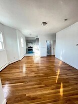 86 West St in Malden, MA - Building Photo