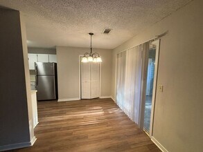 6241 Rolling Fork Rd in North Charleston, SC - Building Photo - Building Photo