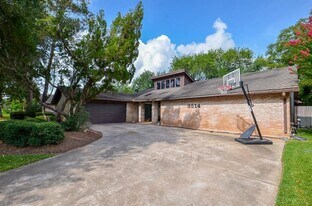 3514 W Creek Club Dr in Missouri City, TX - Building Photo