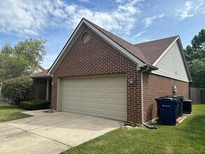 969 Ridgebrook Rd in Lexington, KY - Building Photo - Building Photo