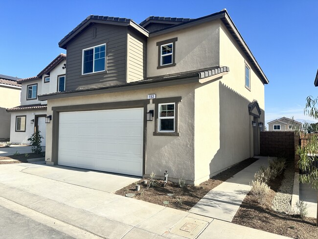 152 N Sutter Ave in San Bernardino, CA - Foto de edificio - Building Photo