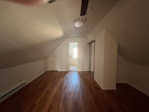 89 W 20th St, Unit 3 in Bayonne, NJ - Building Photo - Building Photo