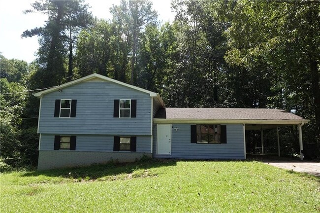 property at 632 Plantation Blvd
