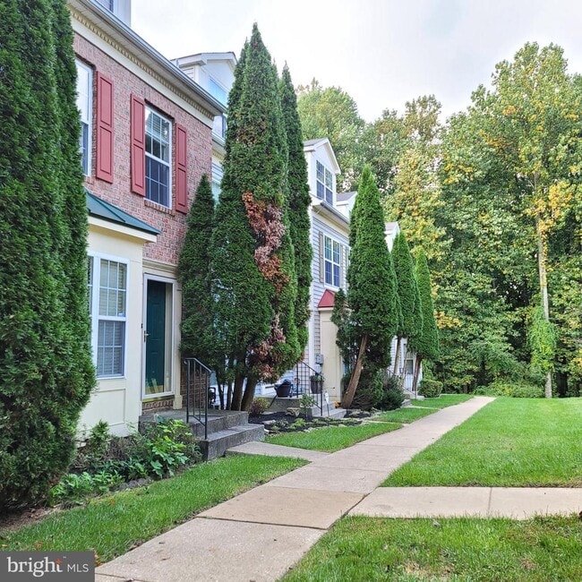 property at 9821 Bon Haven Ln