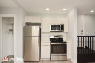 7634 N Eastlake Ter in Chicago, IL - Building Photo - Building Photo