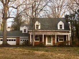 131 Rosedale Cir in Winston-Salem, NC - Building Photo