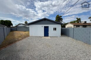 232 W Gail Dr in Chandler, AZ - Building Photo