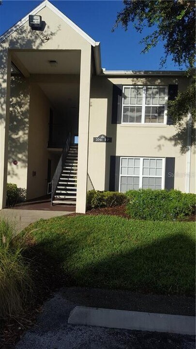 2041 Dixie Belle Dr in Orlando, FL - Building Photo