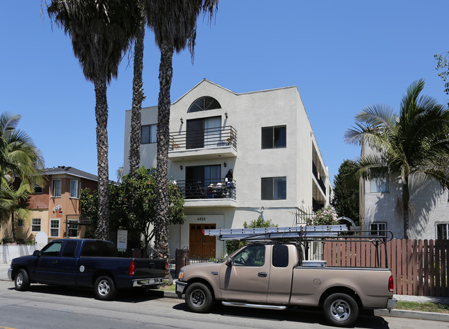 4922 S Slauson Ave in Culver City, CA - Foto de edificio - Building Photo