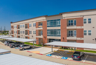 Grand West Condos in Katy, TX - Building Photo - Building Photo