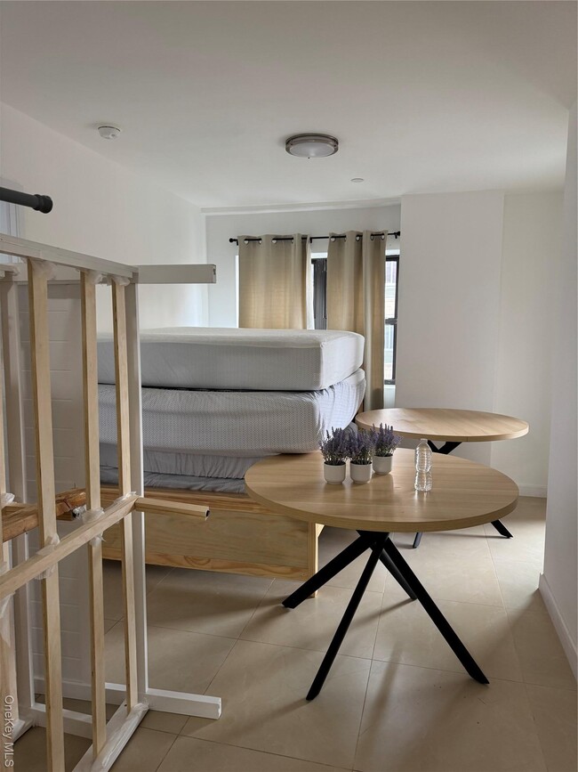 43-18 Union St in Queens, NY - Building Photo - Building Photo