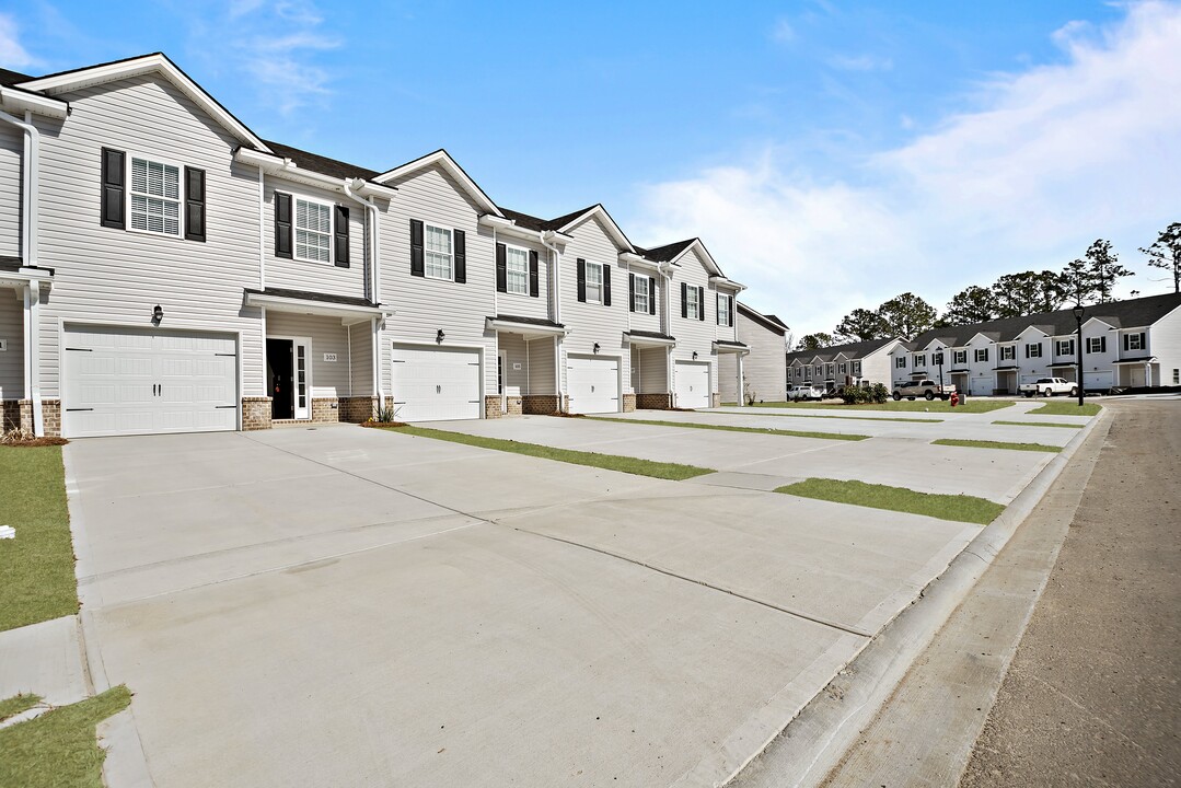 Cottonvale Towns in Savannah, GA - Building Photo