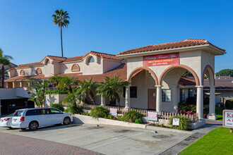 Kimberly Terrace Apartments in Anaheim, CA - Building Photo - Building Photo