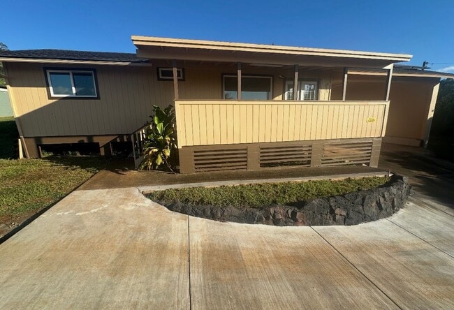 4973 Puuwai Rd in Kalaheo, HI - Building Photo - Building Photo