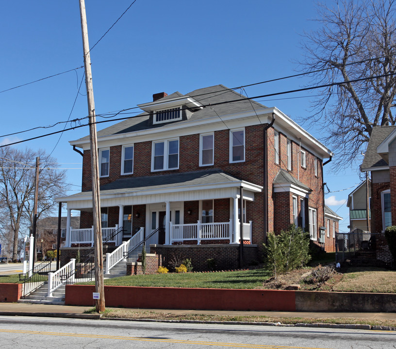 199 N Dean St in Spartanburg, SC - Building Photo