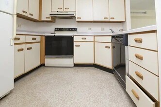 50 S Common St in Lynn, MA - Building Photo - Building Photo