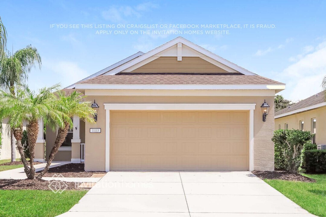 11113 Encanto Terrace in Lakewood Ranch, FL - Building Photo