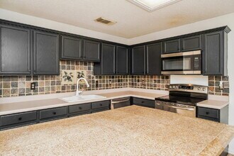 5146 Erickson Bluff in San Antonio, TX - Building Photo - Building Photo