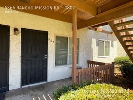 6366 Rancho Mission Rd in San Diego, CA - Building Photo