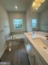 275 Thoroughbred Ln in Frederick, MD - Building Photo - Building Photo