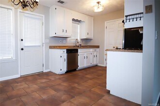 113 Kentucky Oaks St in Montgomery, AL - Foto de edificio - Building Photo