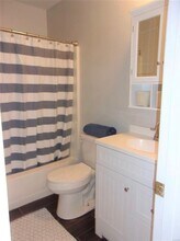201 Skylark Dr, Unit Beautiful 3 Bedroom 2 Bathroom in Enterprise in Enterprise, AL - Foto de edificio - Building Photo