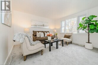 80 York Rd in Guelph, ON - Building Photo - Building Photo