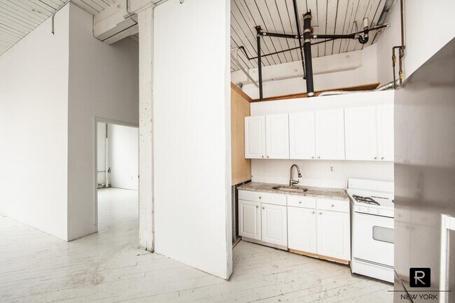 57 Jay St-Unit -4A in Brooklyn, NY - Foto de edificio - Building Photo