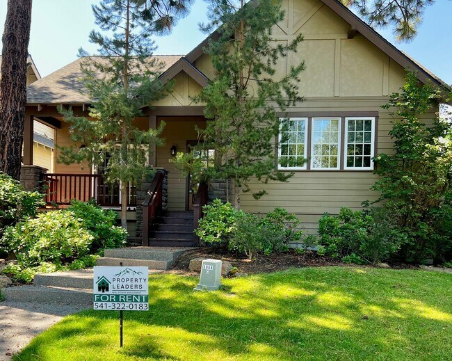 property at 19415 S W Laurelhurst Way