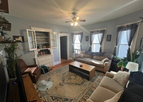 294 Highland Ave, Unit 2 in Somerville, MA - Building Photo