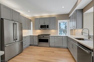 49 Park Ave in Madison, NJ - Foto de edificio - Building Photo