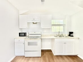 425 F St in Lake Wales, FL - Building Photo - Building Photo