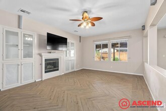 5005 Boulder Creek Pl in Bakersfield, CA - Building Photo - Building Photo