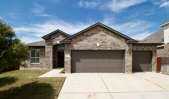 383 Leadtree Loop in Mustang Ridge, TX - Building Photo