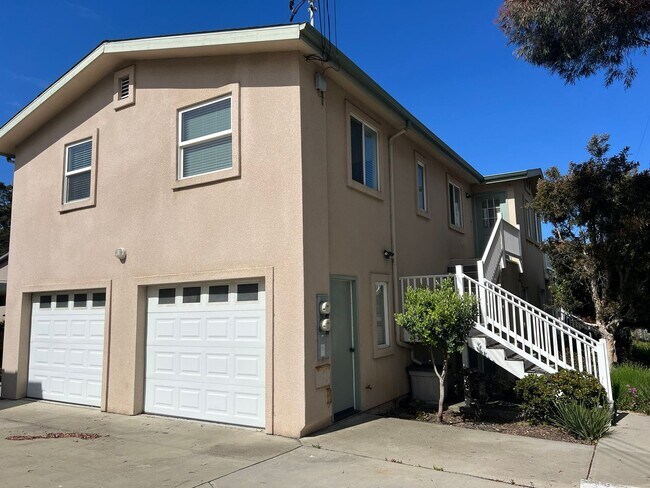 694-698 Monterey Ave in Morro Bay, CA - Building Photo - Building Photo