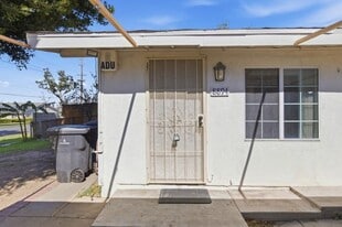 8894 Indiana Ave in Riverside, CA - Building Photo