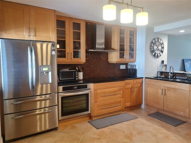 property at 222 N Federal Hwy