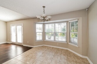 2936 Waters View Cir in Orange Park, FL - Foto de edificio - Building Photo