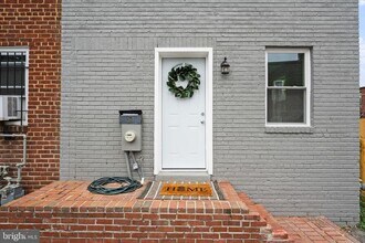 1658 F St NE in Washington, DC - Building Photo - Building Photo