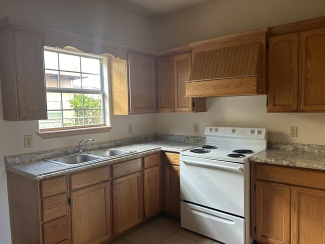 2903 S Martin Ave in Laredo, TX - Building Photo - Building Photo