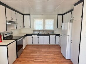 36 Kaniela St in Wailuku, HI - Building Photo - Building Photo