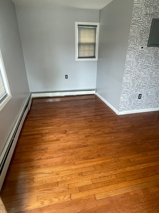 14447 175th St, Unit 2 in Jamaica, NY - Building Photo - Building Photo