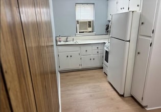 262-280-280 Chamberlain Ave, Unit 4 in Paterson, NJ - Building Photo - Building Photo