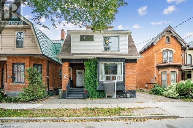 9 Blythe St in Hamilton, ON - Building Photo - Building Photo